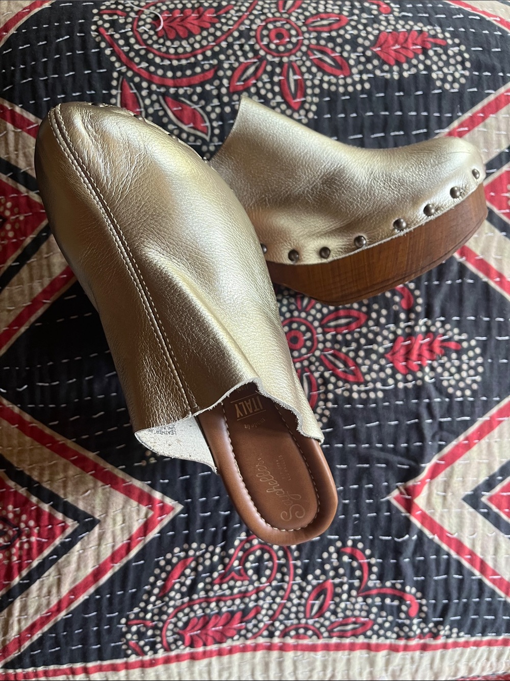 Gold Clogs 2.5-3 inch heels